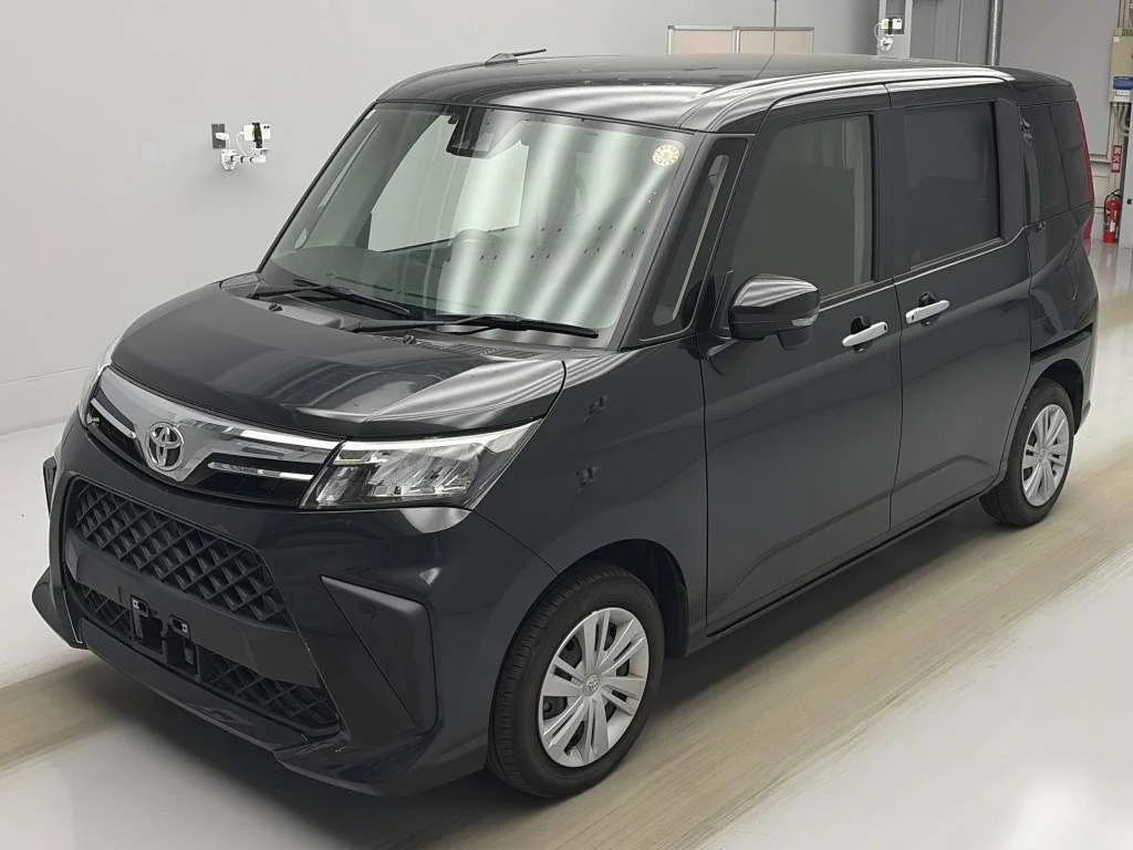 Toyota Roomy M900A 2023