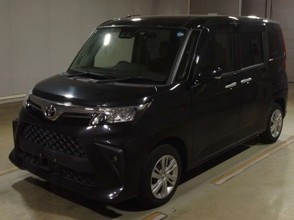 Toyota Roomy M900A 2022