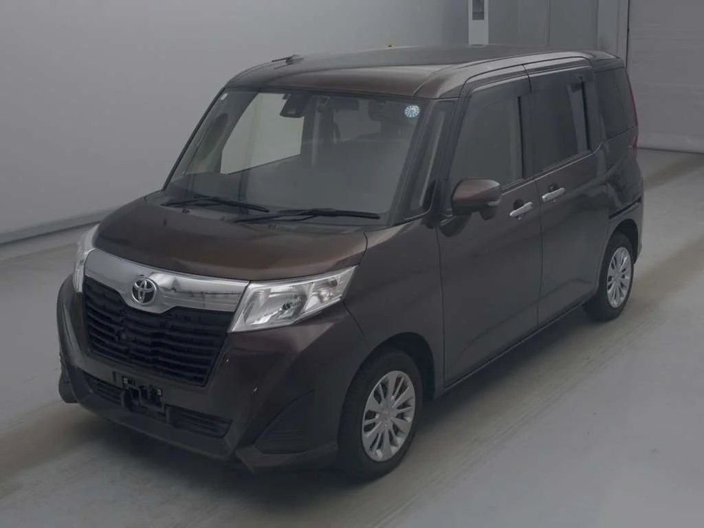 Toyota Roomy M900A 2018