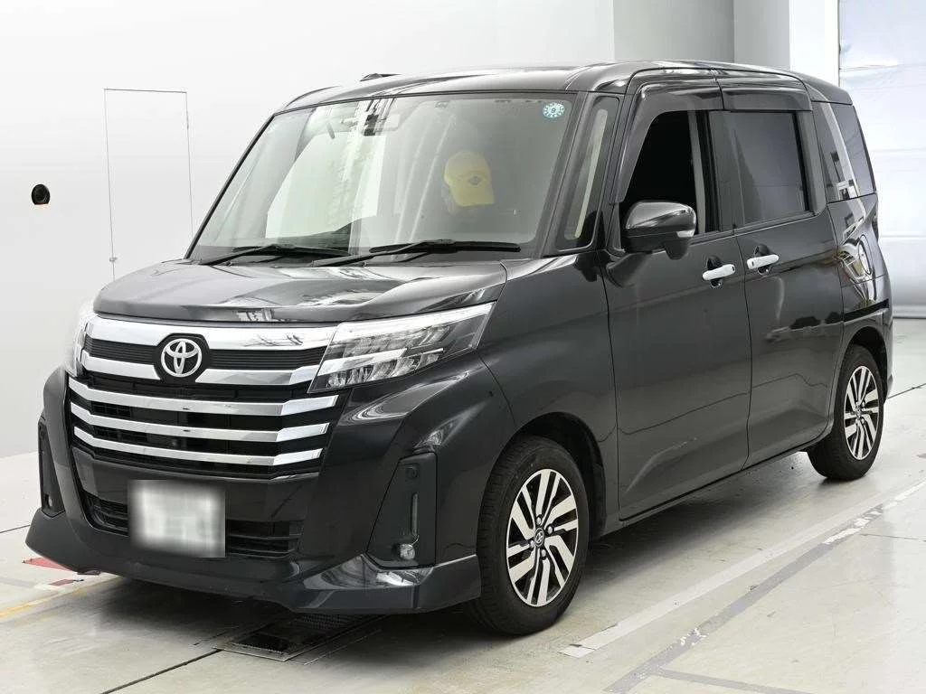 Toyota Roomy M900A 2021