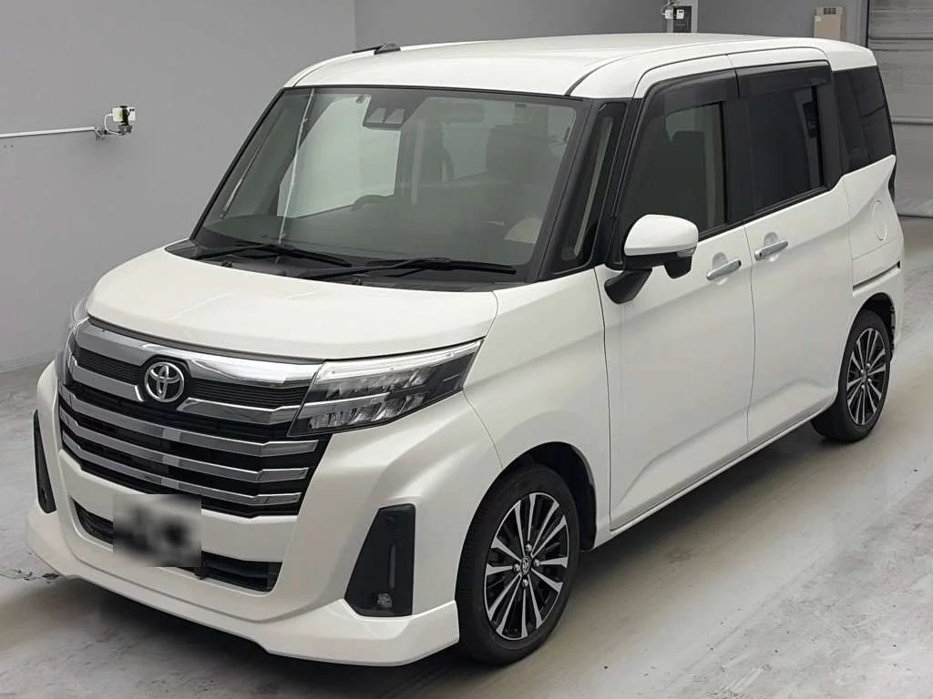 Toyota Roomy M900A 2021