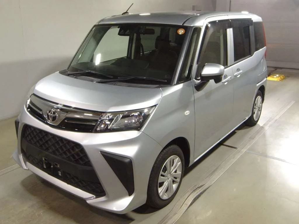 Toyota Roomy M910A 2021
