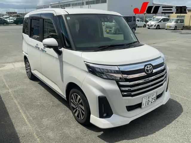 Toyota Roomy M900A 2021