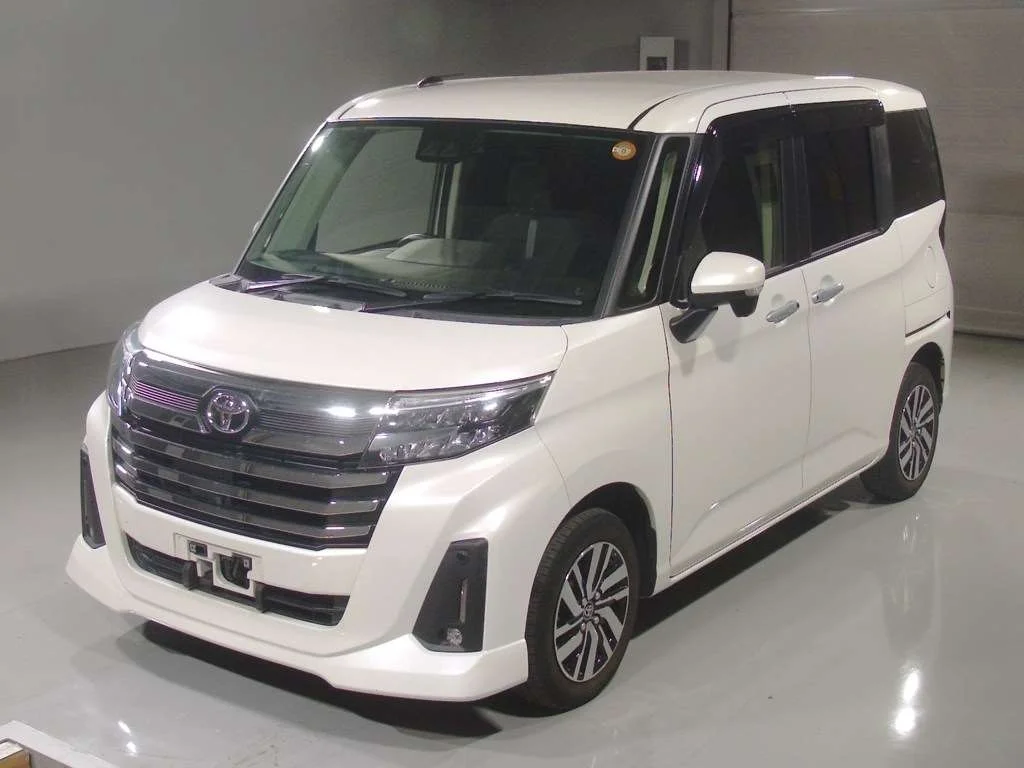 Toyota Roomy M900A 2023