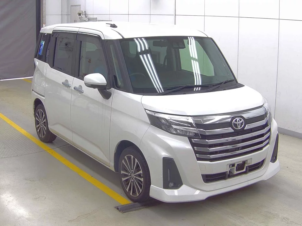 Toyota Roomy M900A 2023