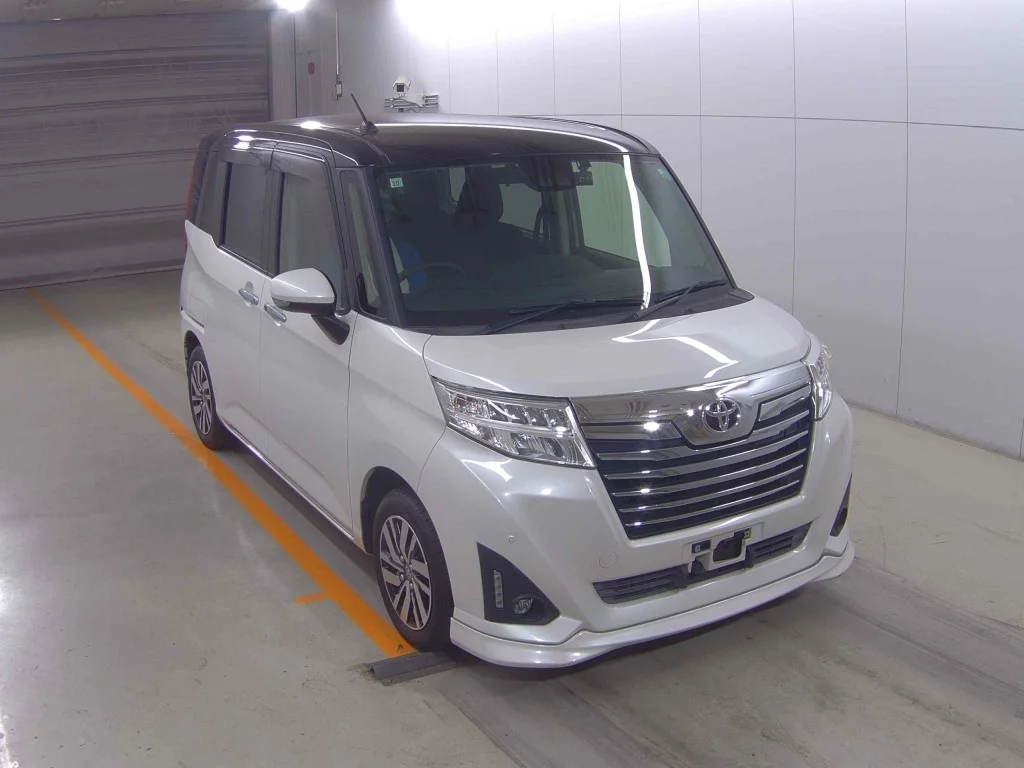 Toyota Roomy M900A 2019