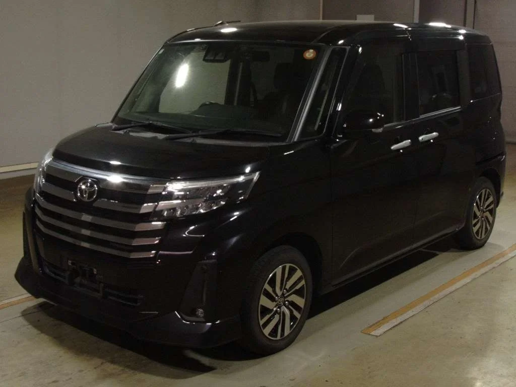 Toyota Roomy M900A 2020