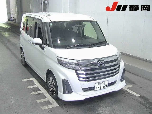 Toyota Roomy M900A 2021