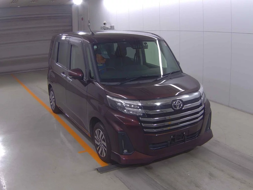 Toyota Roomy M900A 2021