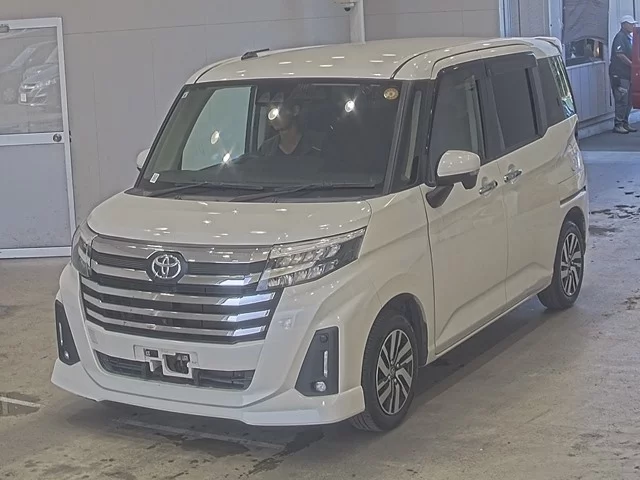 Toyota Roomy M900A 2021