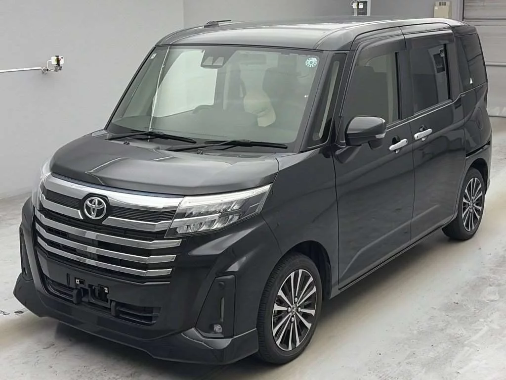 Toyota Roomy M900A 2022