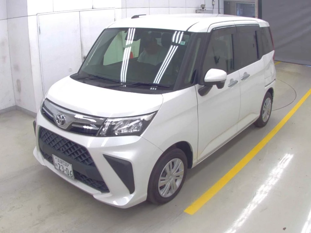 Toyota Roomy M900A 2020