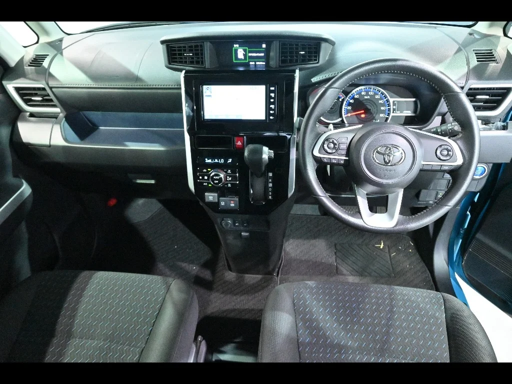 Toyota Roomy M900A 2023