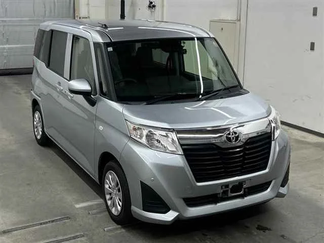 Toyota Roomy M900A 2019