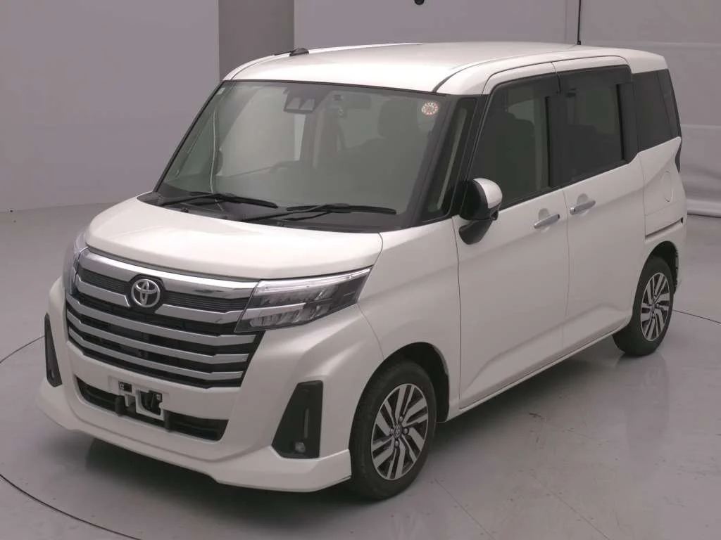 Toyota Roomy M900A 2023