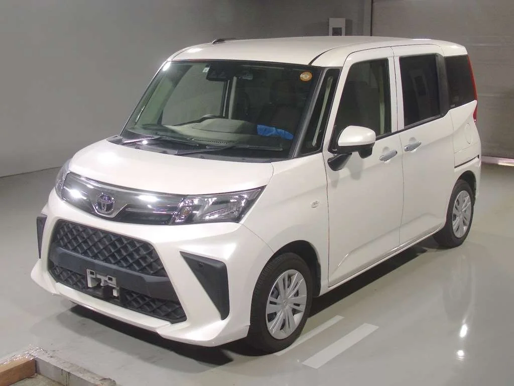 Toyota Roomy M900A 2022
