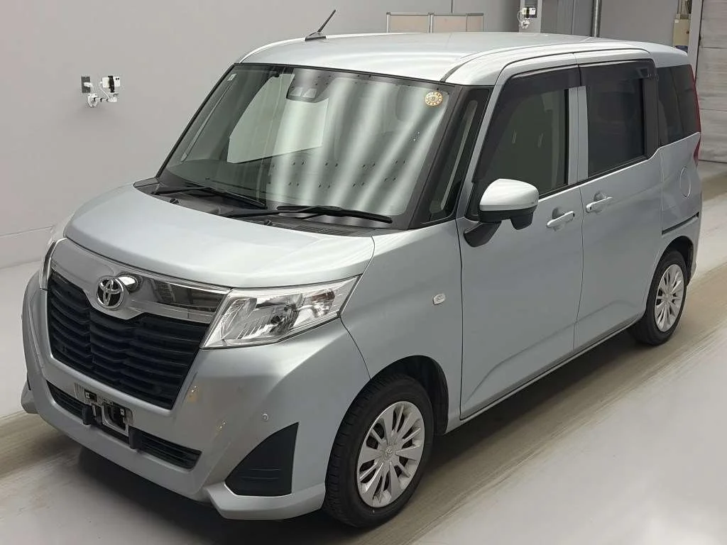 Toyota Roomy M900A 2019