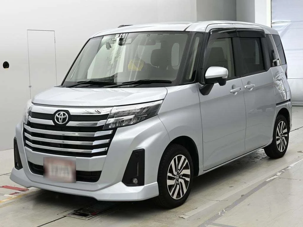 Toyota Roomy M900A 2023