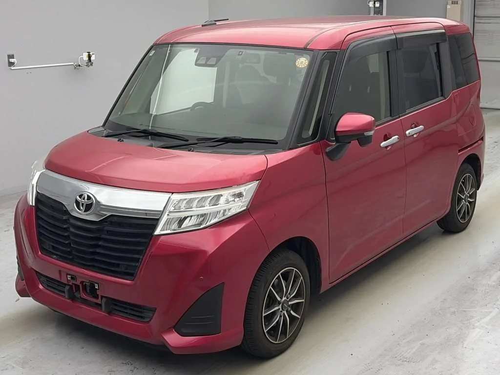 Toyota Roomy M900A 2018