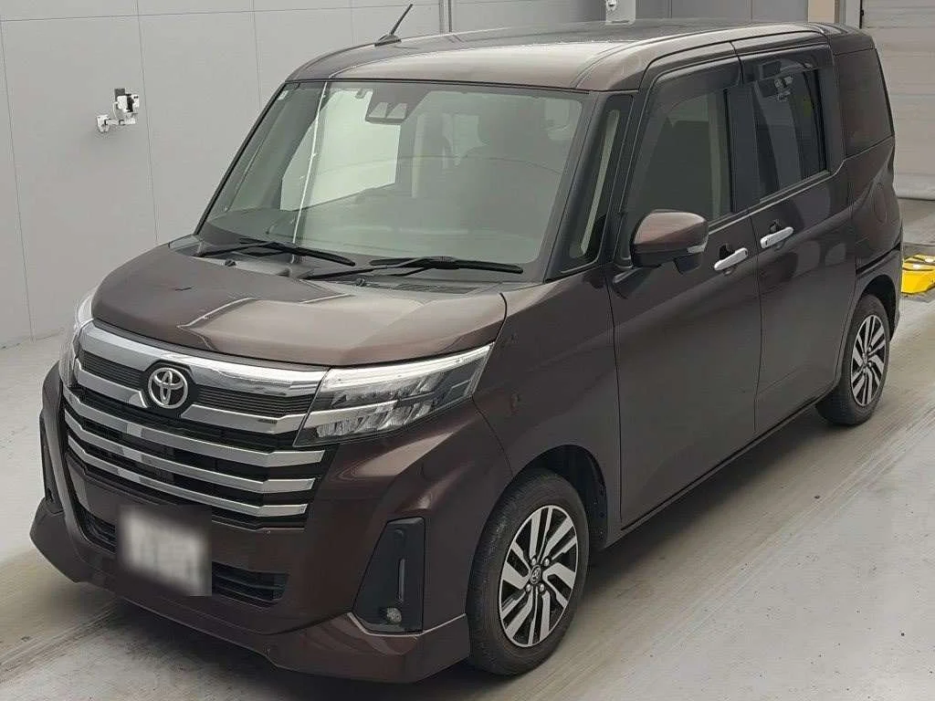 Toyota Roomy M900A 2022