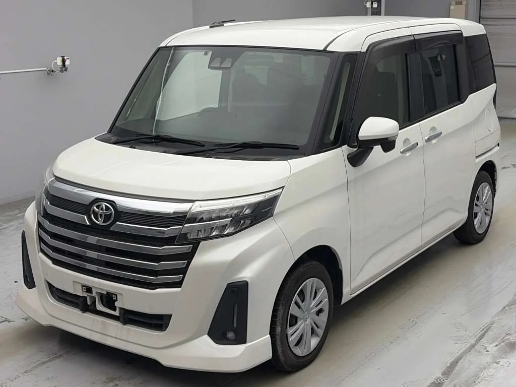 Toyota Roomy M900A 2021