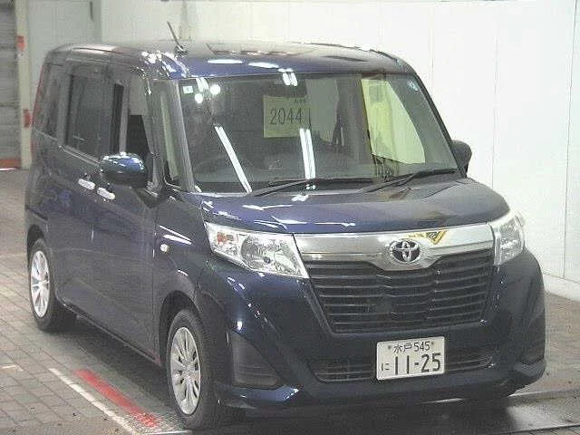 Toyota Roomy M900A 2018