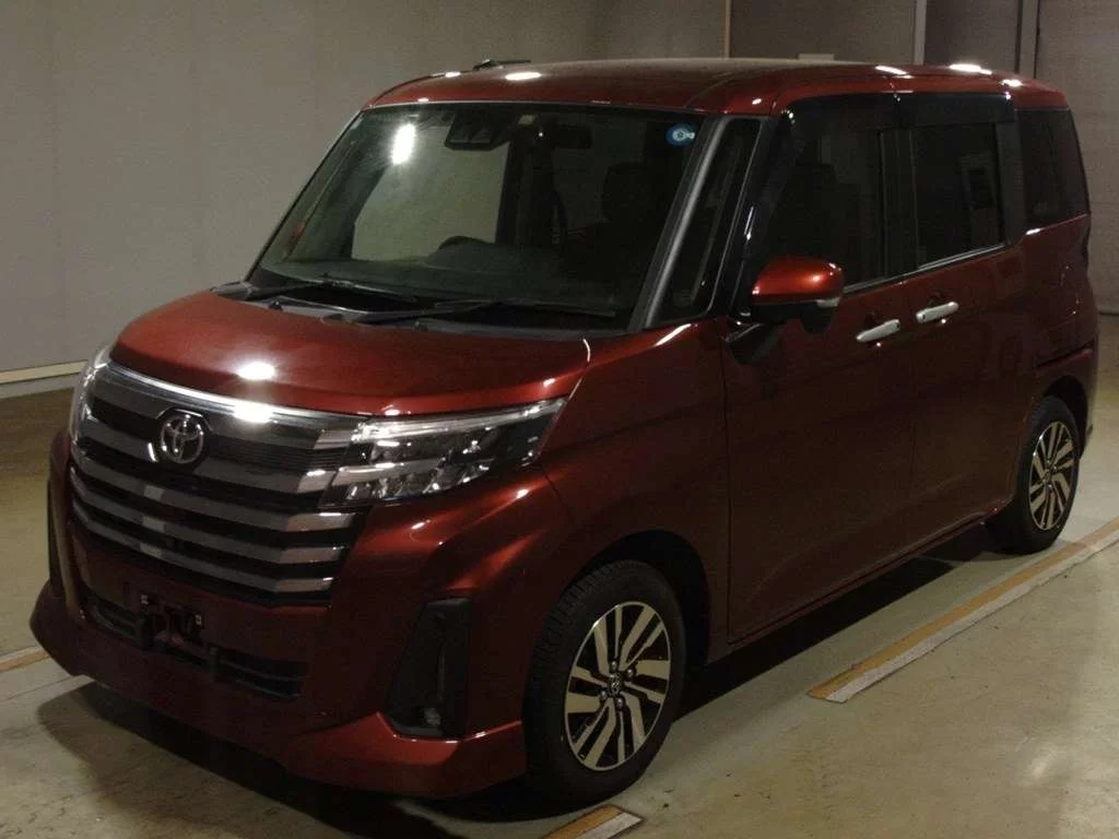 Toyota Roomy M900A 2021