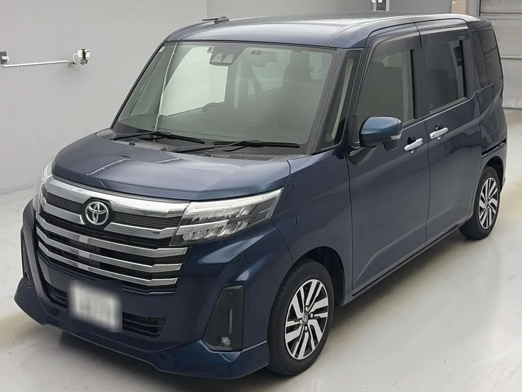 Toyota Roomy M900A 2022
