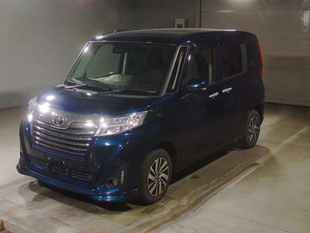 Toyota Roomy M900A 2019