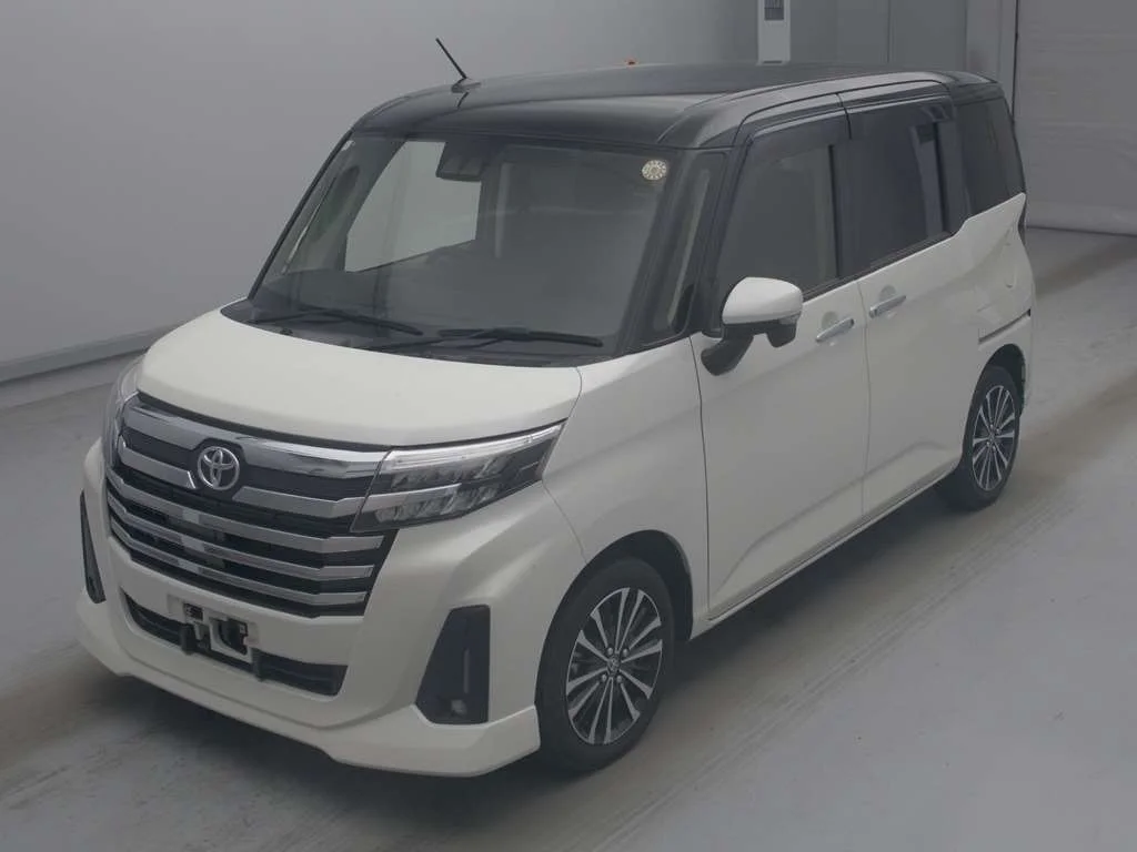 Toyota Roomy M900A 2023