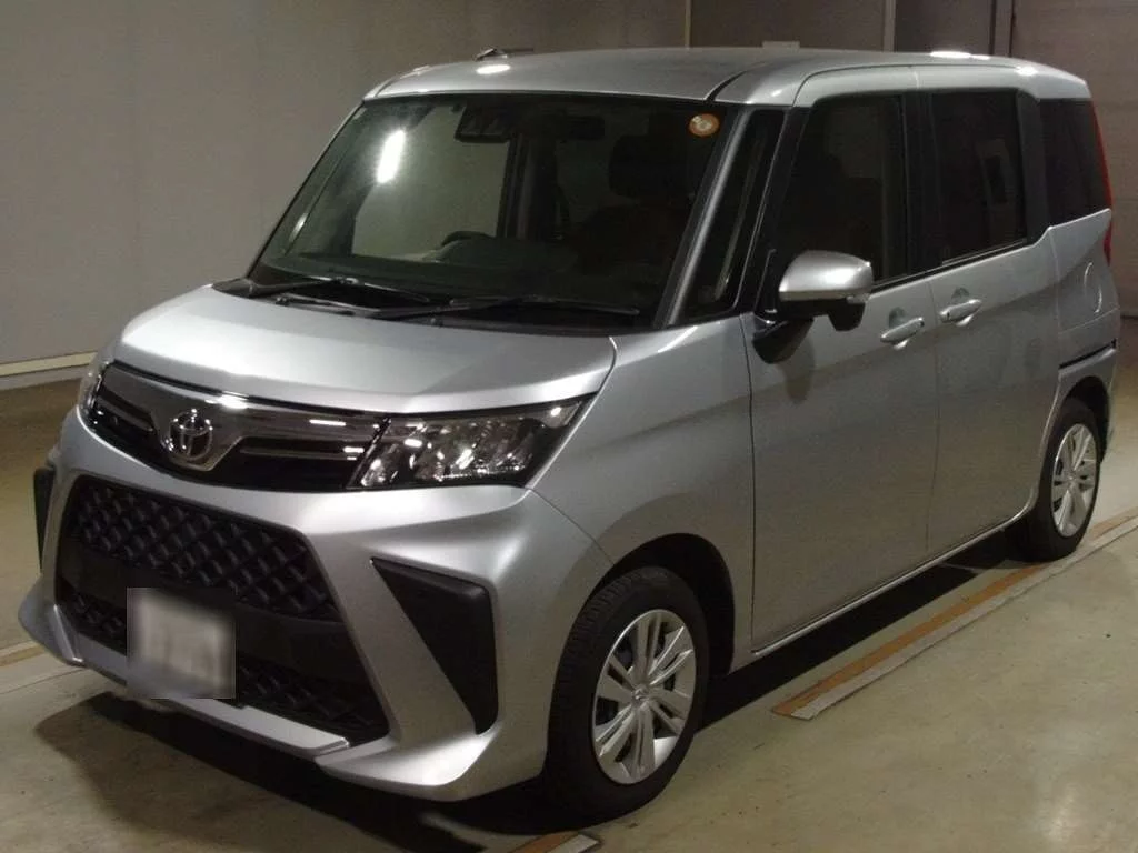 Toyota Roomy M900A 2025