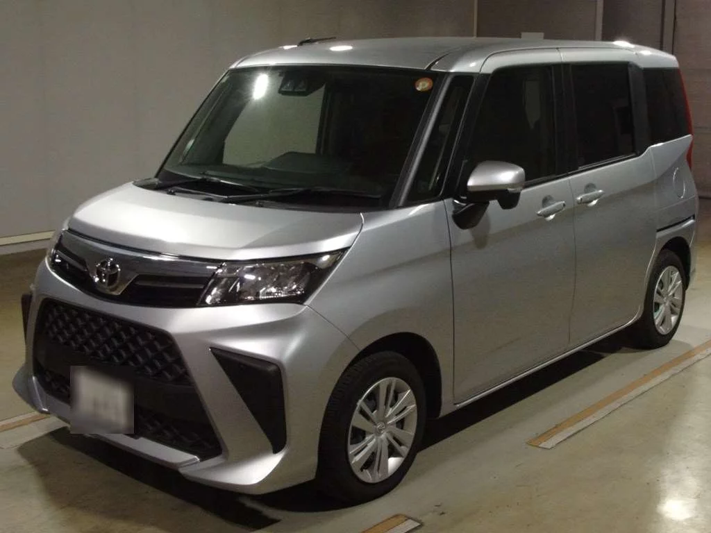 Toyota Roomy M900A 2025