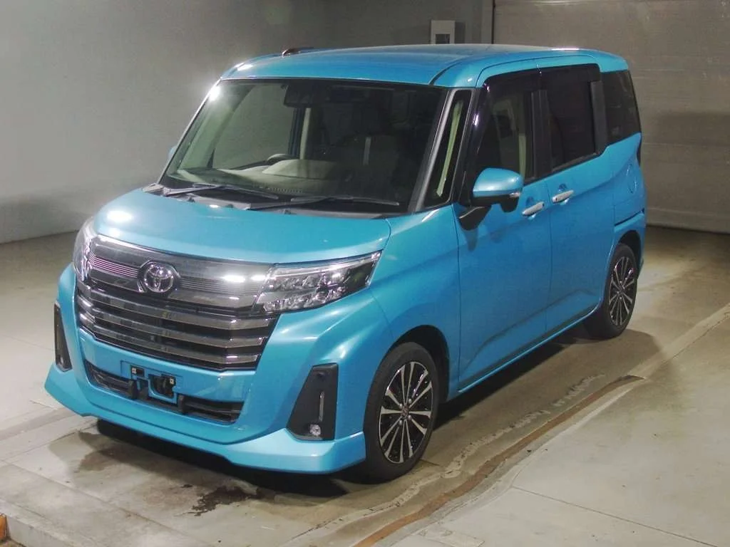 Toyota Roomy M900A 2021