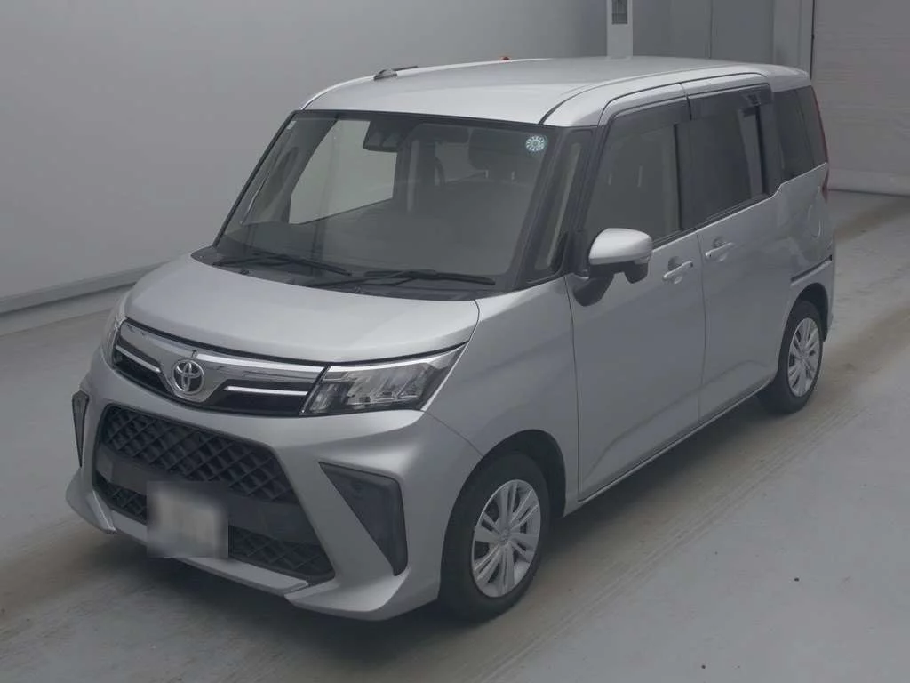 Toyota Roomy M900A 2021