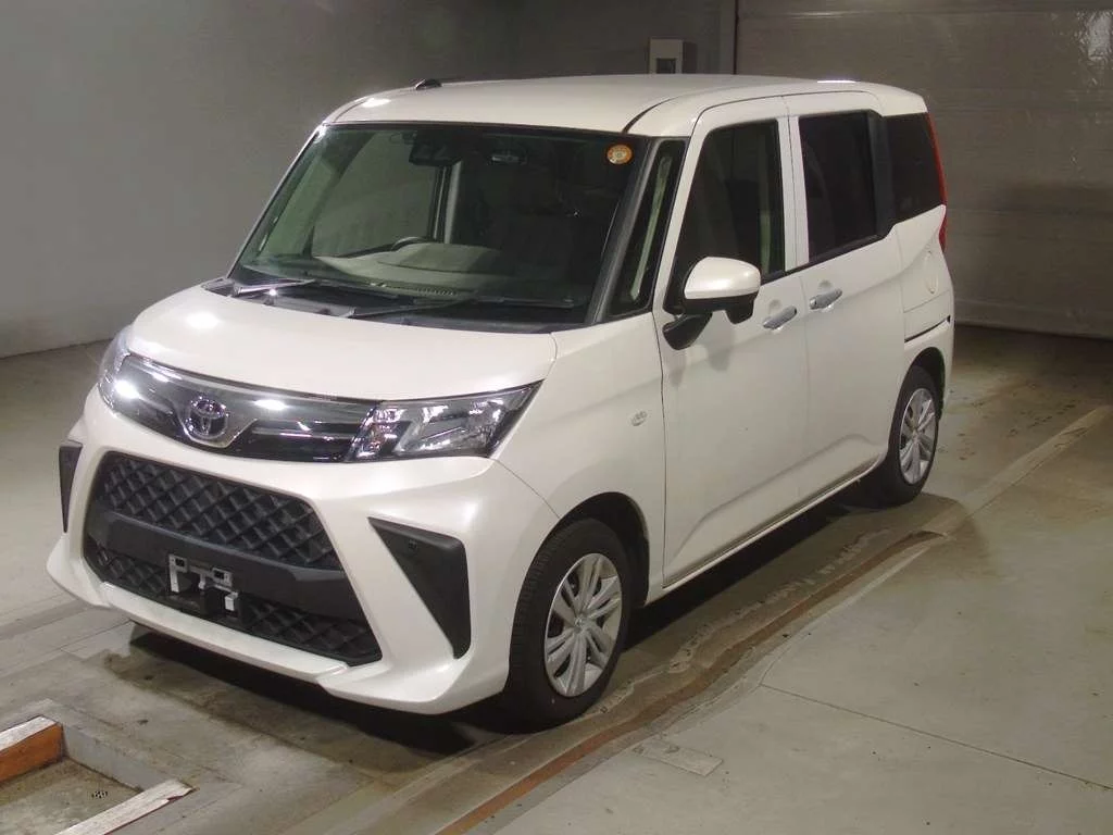 Toyota Roomy M900A 2021