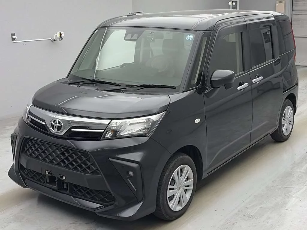 Toyota Roomy M900A 2025