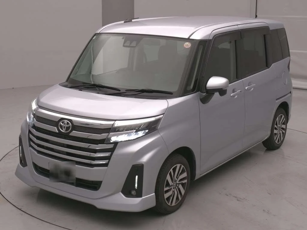 Toyota Roomy M900A 2023
