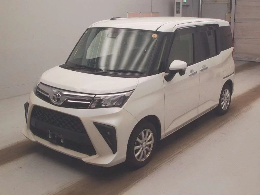 Toyota Roomy M900A 2022