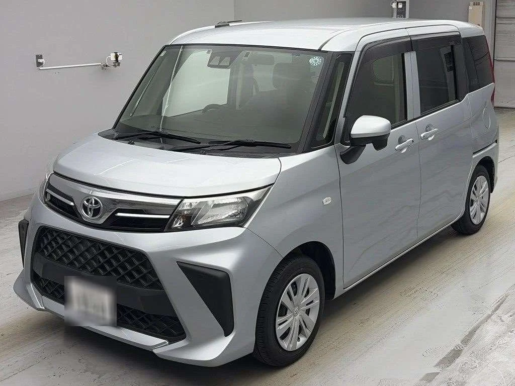 Toyota Roomy M910A 2021