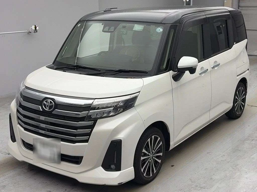 Toyota Roomy M900A 2023