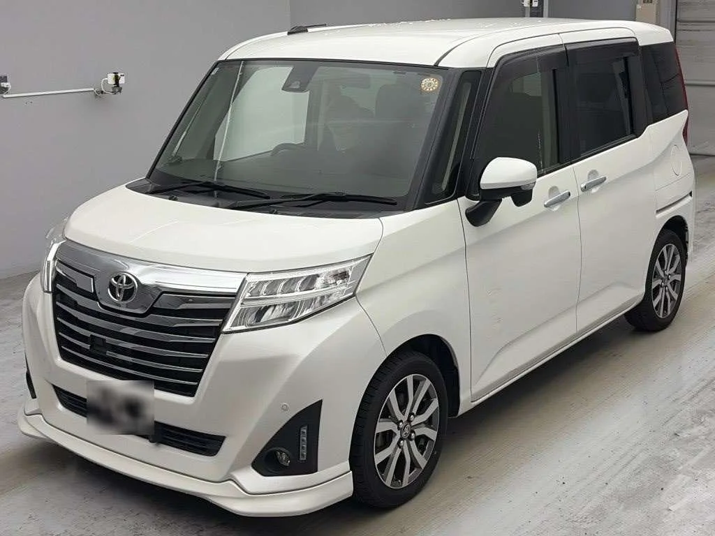 Toyota Roomy M900A 2018