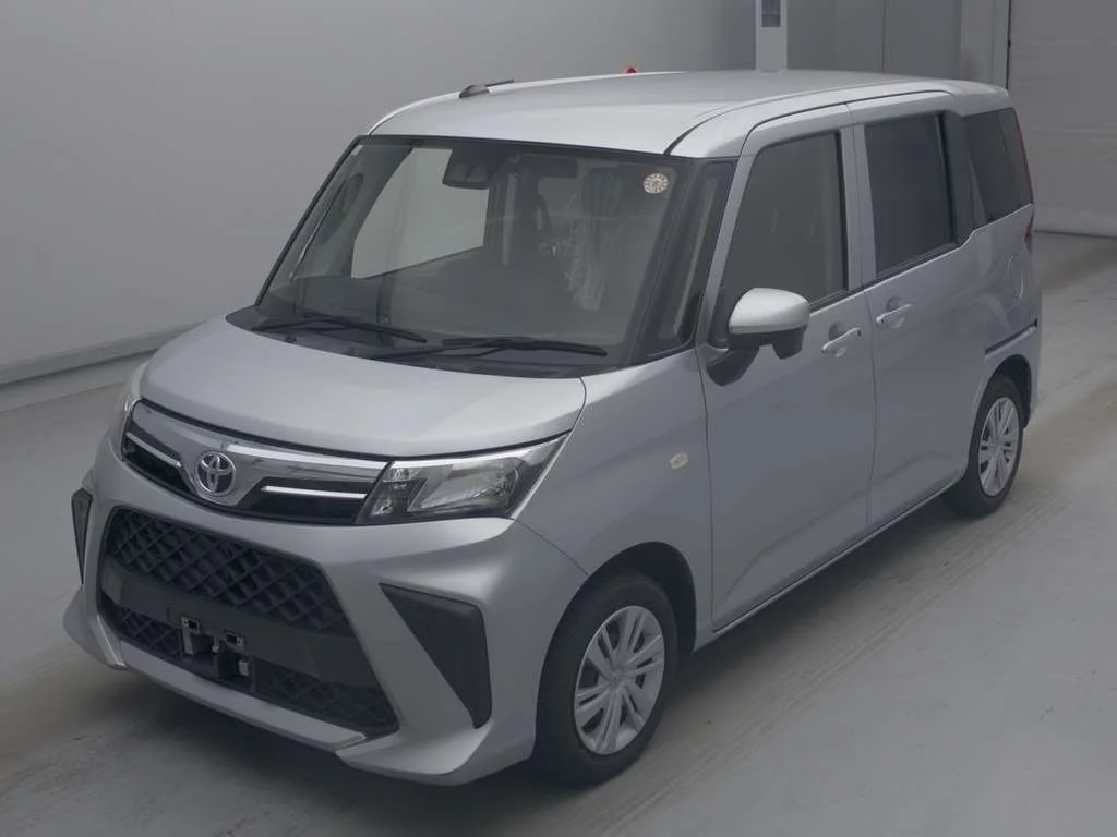Toyota Roomy M910A 2022
