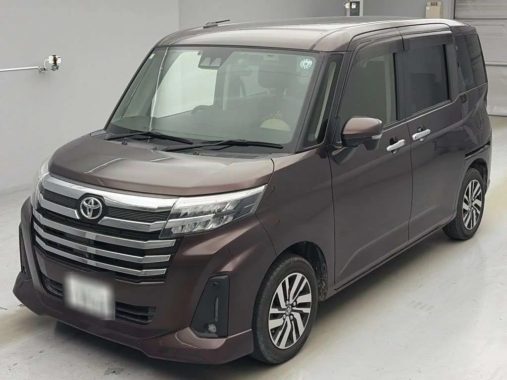 Toyota Roomy M900A 2021