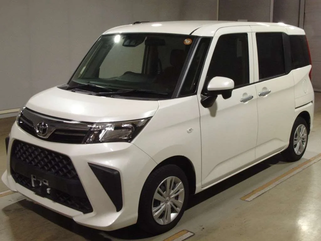 Toyota Roomy M900A 2022