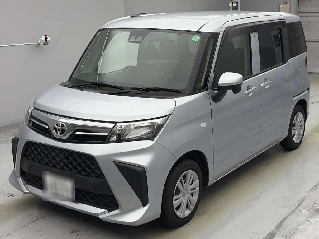 Toyota Roomy M900A 2024