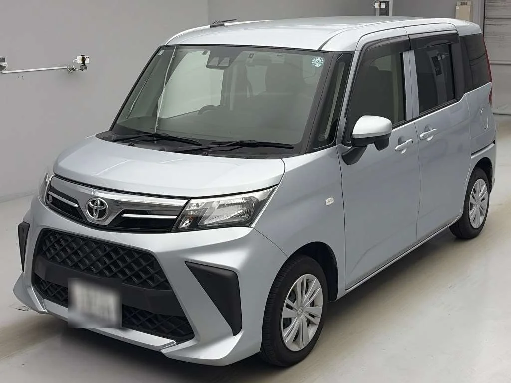 Toyota Roomy M900A 2025
