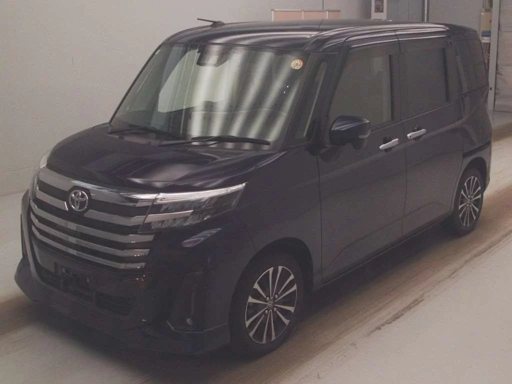 Toyota Roomy M900A 2021