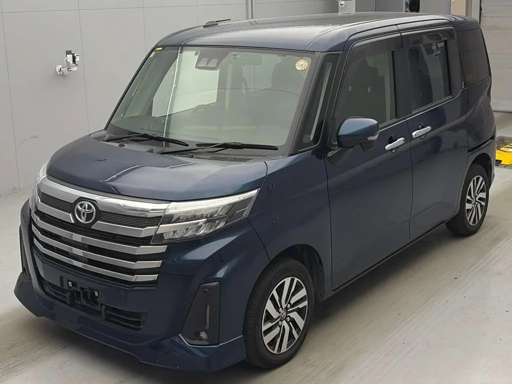 Toyota Roomy M900A 2021