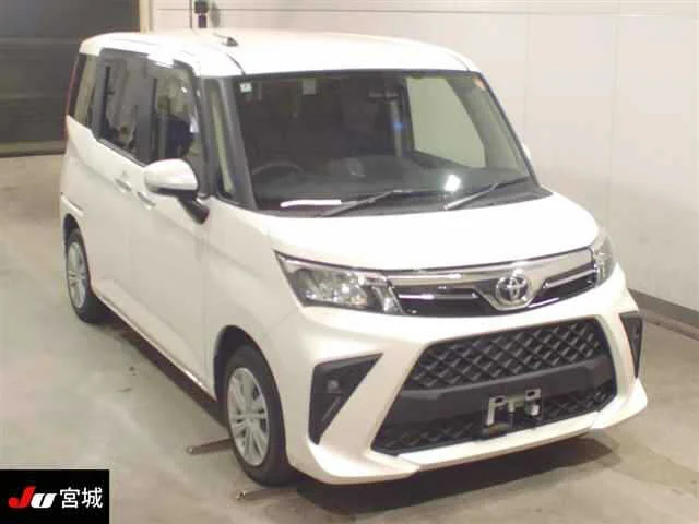 Toyota Roomy M900A 2022