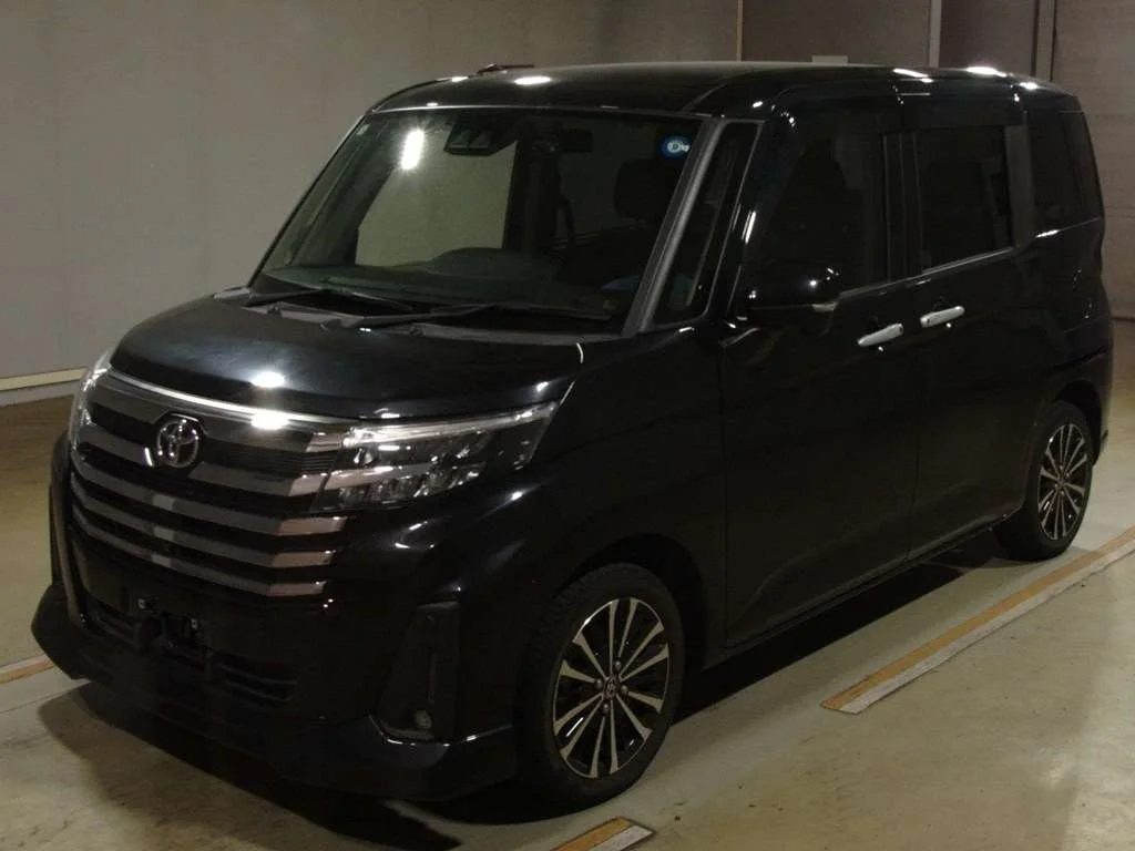 Toyota Roomy M900A 2022